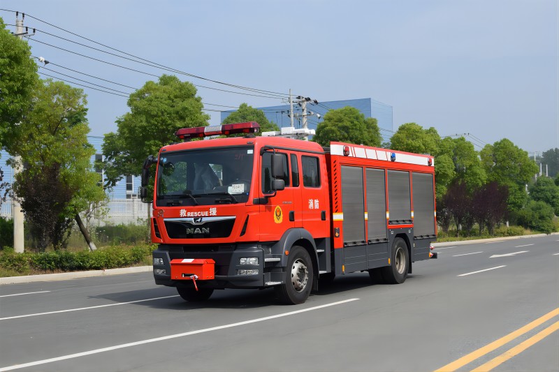 MAN壓縮空氣泡沫消防車02(1).jpg